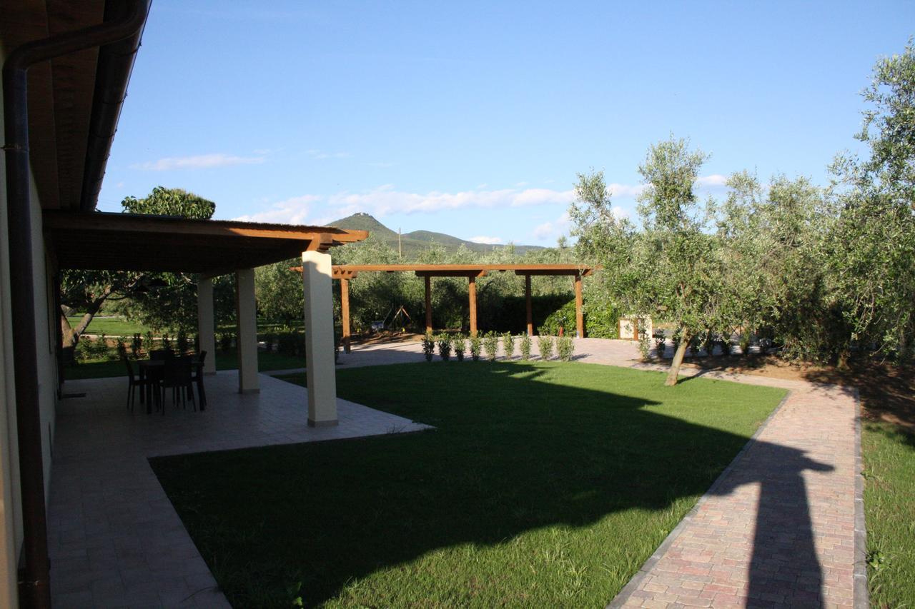 Agriturismo Dallolivo โบลเกริ ภายนอก รูปภาพ