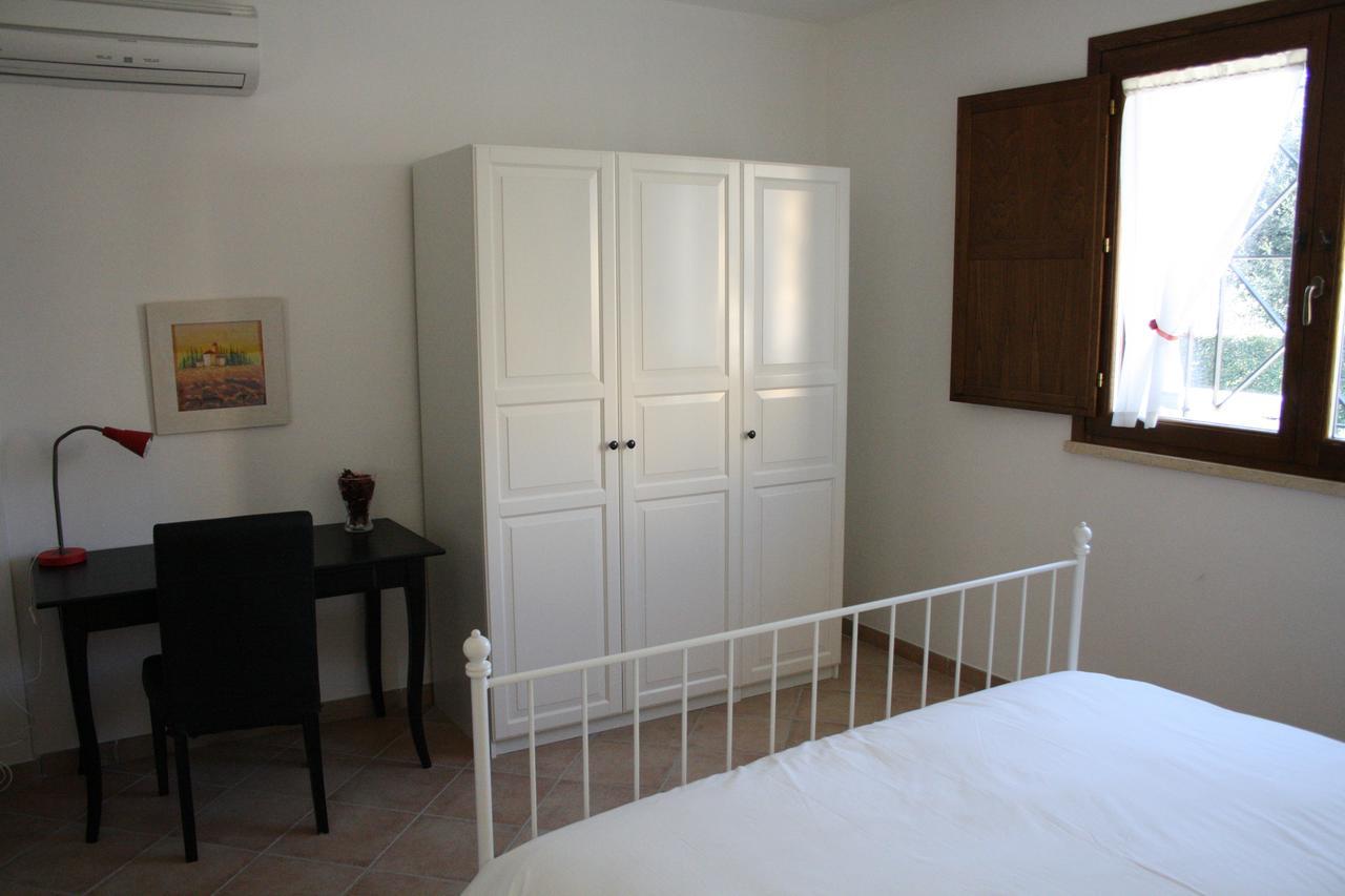 Agriturismo Dallolivo โบลเกริ ภายนอก รูปภาพ