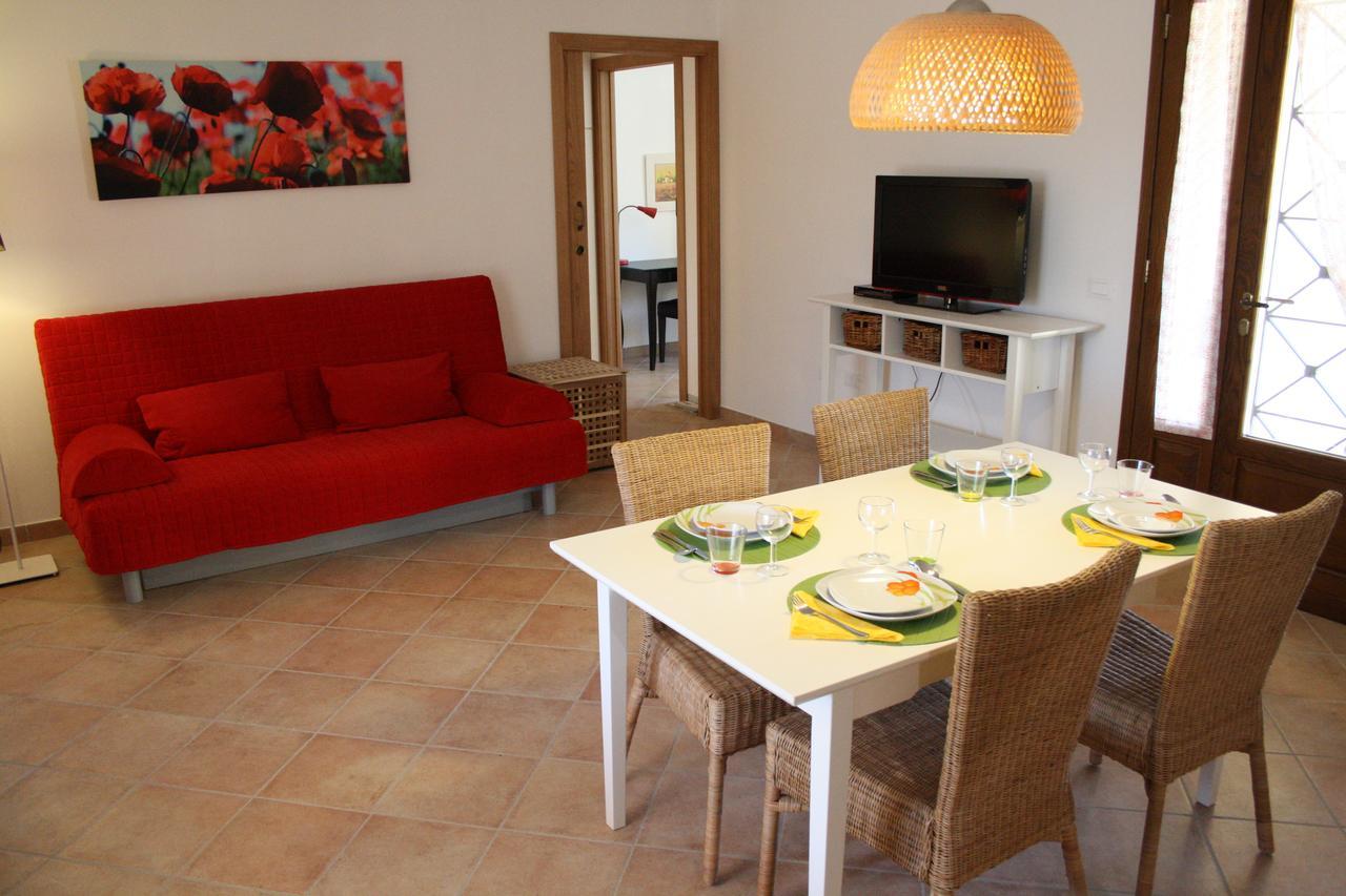 Agriturismo Dallolivo โบลเกริ ภายนอก รูปภาพ