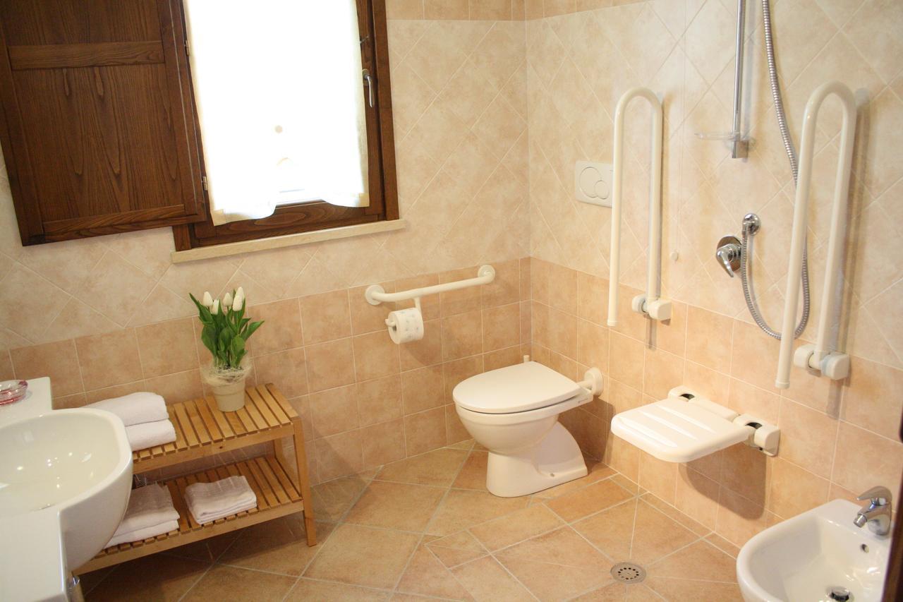 Agriturismo Dallolivo โบลเกริ ภายนอก รูปภาพ
